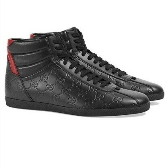 Authentic sold - Picture 3 of 4